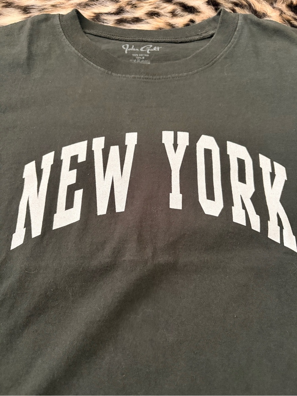 Brandy Melville Olive Green Crewneck Tee - Picture 2 of 3